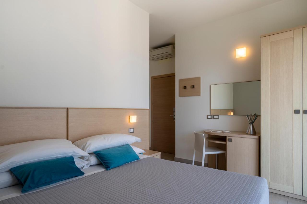 Hotel Constellation Rimini Eksteriør billede