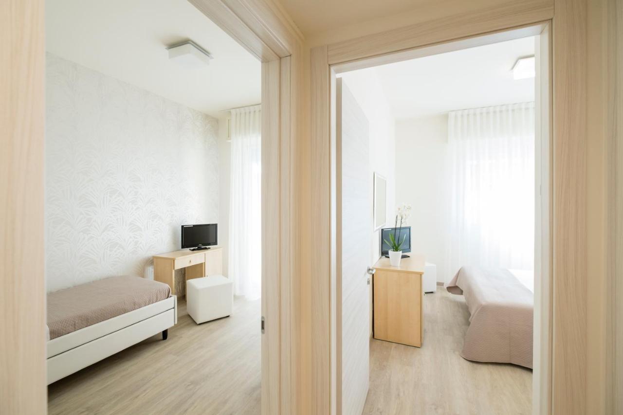 Hotel Constellation Rimini Eksteriør billede