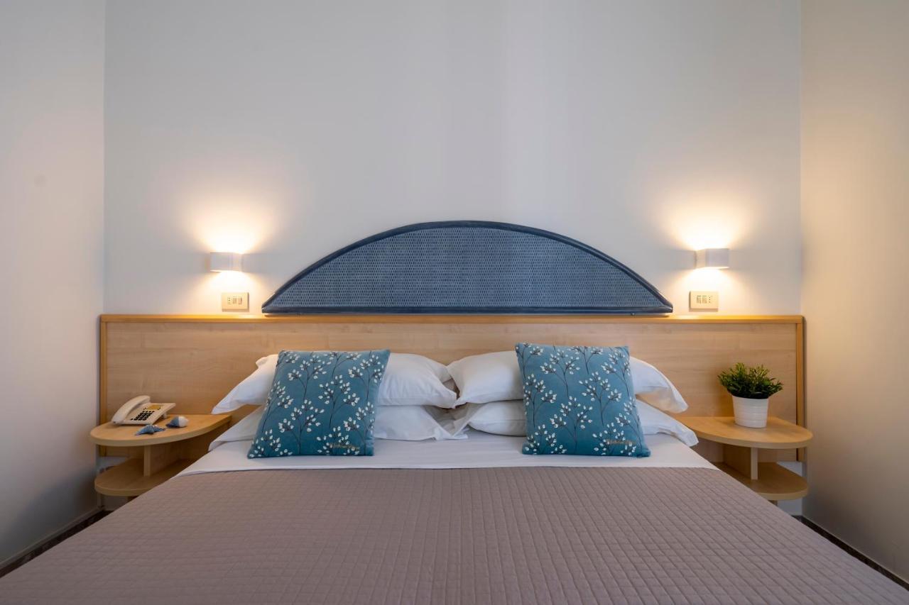 Hotel Constellation Rimini Eksteriør billede