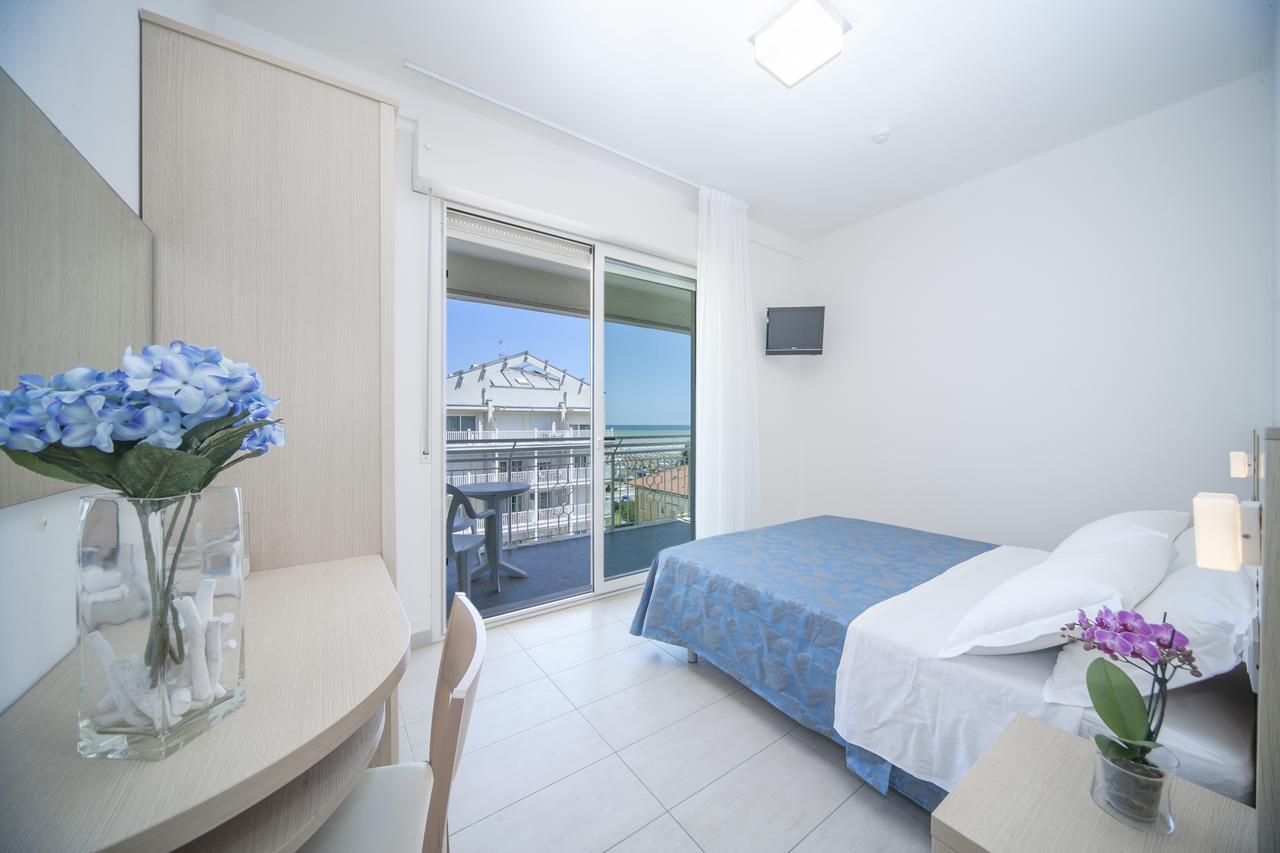 Hotel Constellation Rimini Eksteriør billede